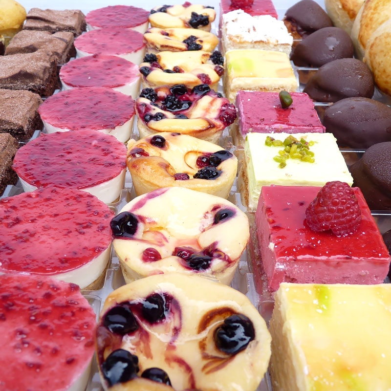 HIGH TEA DELUXE - PETIT FOURS